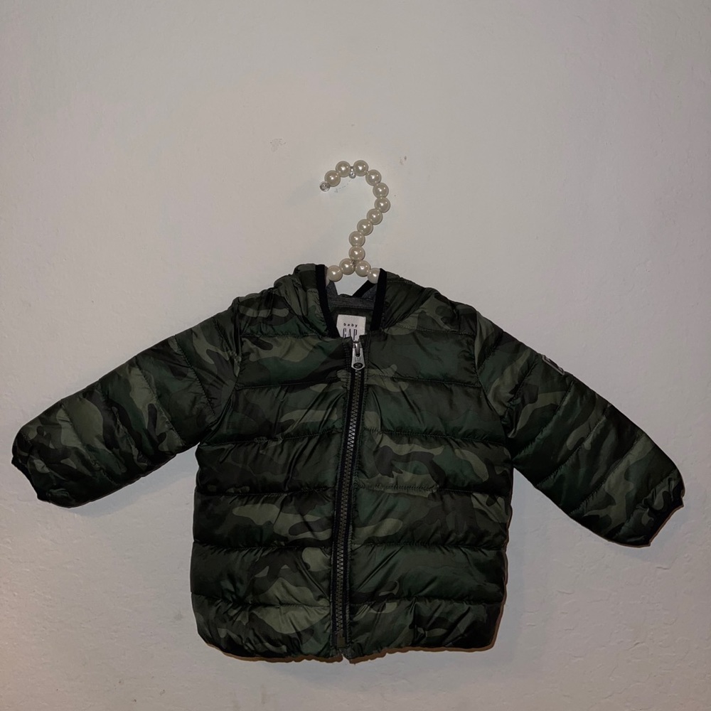 Unisex Gap Fatigue Puffer with ears
